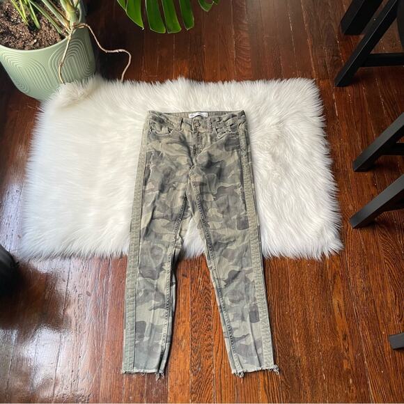 Zara Distressed Camouflage Skinny Jeans Size 4 - Picture 3 of 8